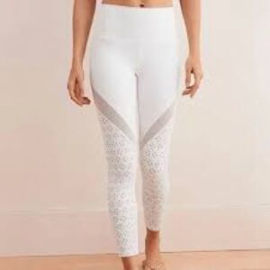 Aerie White Cropped High-Waisted Leggings Size M